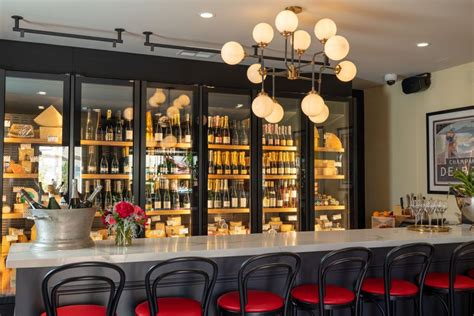 Champagne and caviar bar opens in Los Gatos